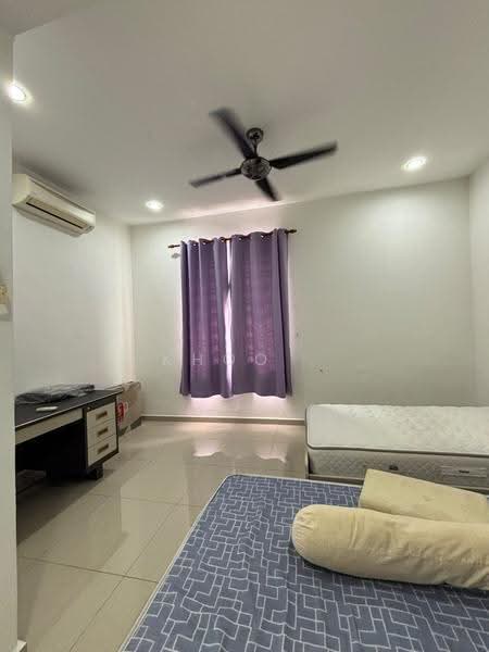 Rumah Teres 3-Tingkat untuk Disewa di Taman Suria (Johor Bahru) - Khoo . - Bedroom - PropertyGuru.com.my