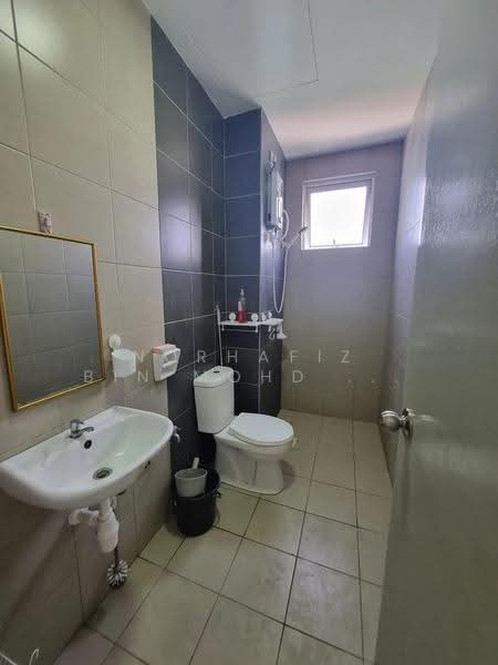 Service Residence for Rent at SkyLake Residence - Norhafiz Bin Mohd Nor - Bathroom - PropertyGuru.com.my