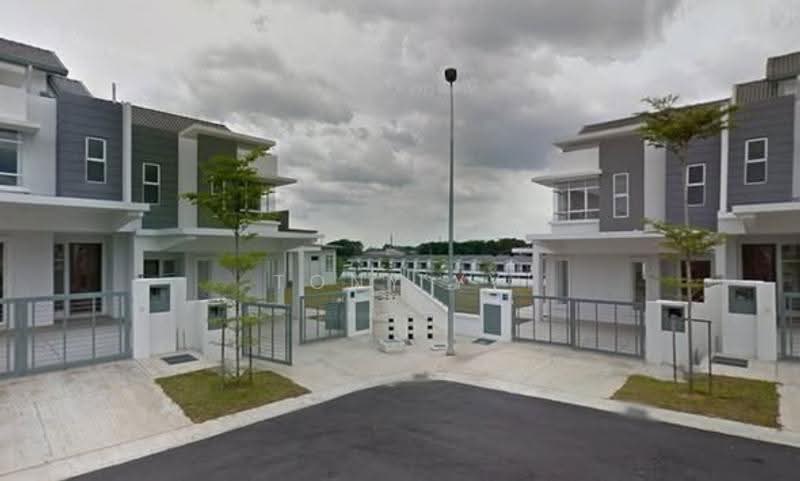 2-storey Terraced House for Sale in Taman TTDI Grove (Kajang) - Tony YY - Exterior - PropertyGuru.com.my