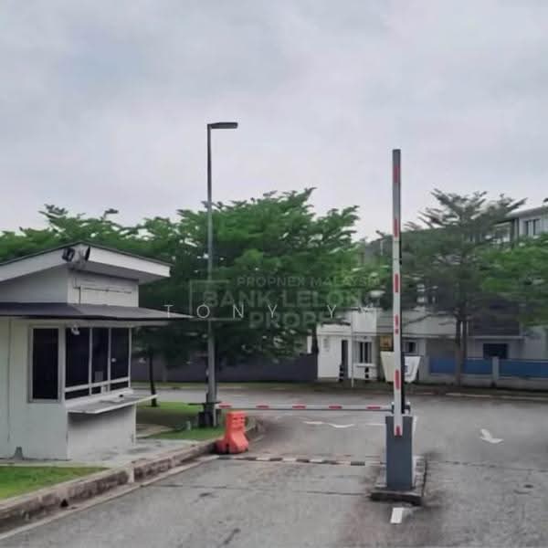 2-storey Terraced House for Sale in Taman TTDI Grove (Kajang) - Tony YY - Exterior - PropertyGuru.com.my