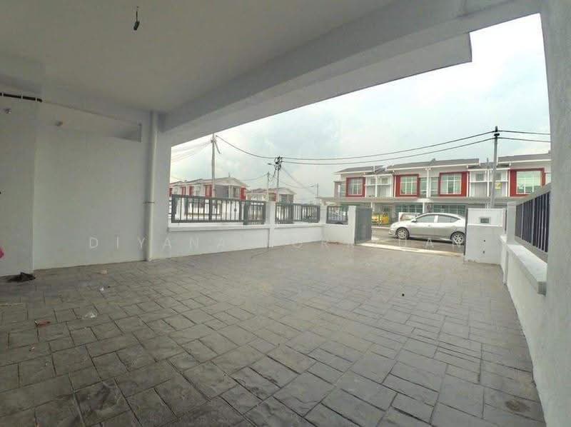 2-storey Terraced House for Sale in Saujana Utama (Selangor) - Diyana Norrzuan - Exterior - PropertyGuru.com.my