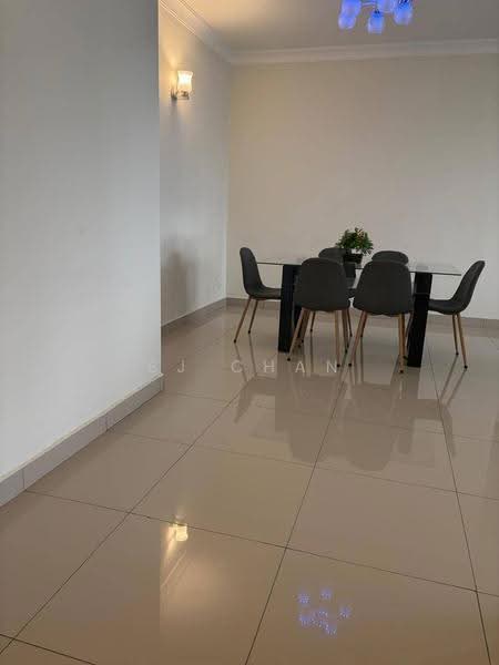 Condominium for Rent at The Straits View Condominium - SJ CHAN - Dining Room - PropertyGuru.com.my