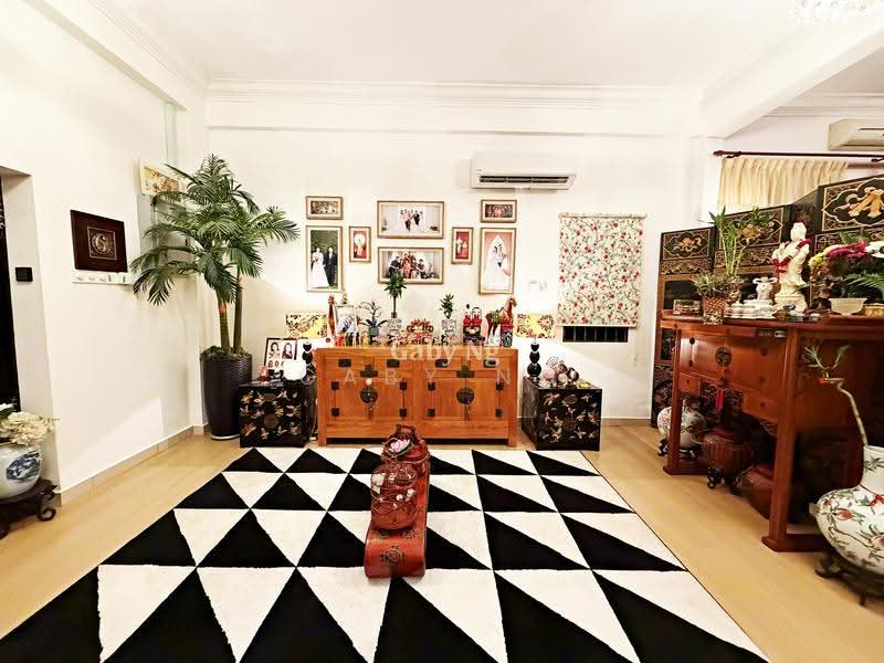 Rumah Berkembar untuk Dijual di Sungai Long (Bandar Sungai Long) - Gaby Ng - Living Room - PropertyGuru.com.my