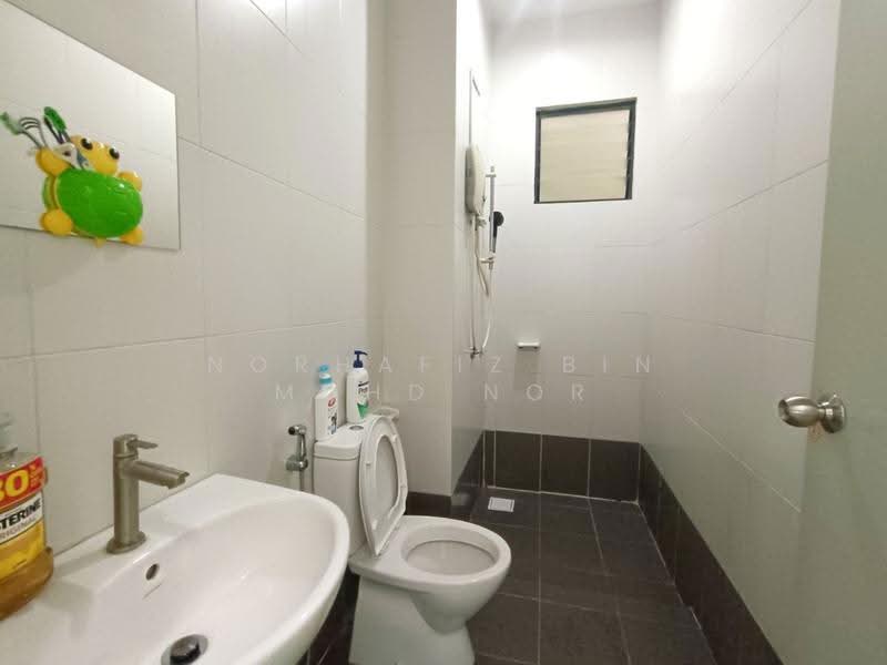 Kondominium untuk Dijual di Riverdale @ Usj One Park - Norhafiz Bin Mohd Nor - Bathroom - PropertyGuru.com.my