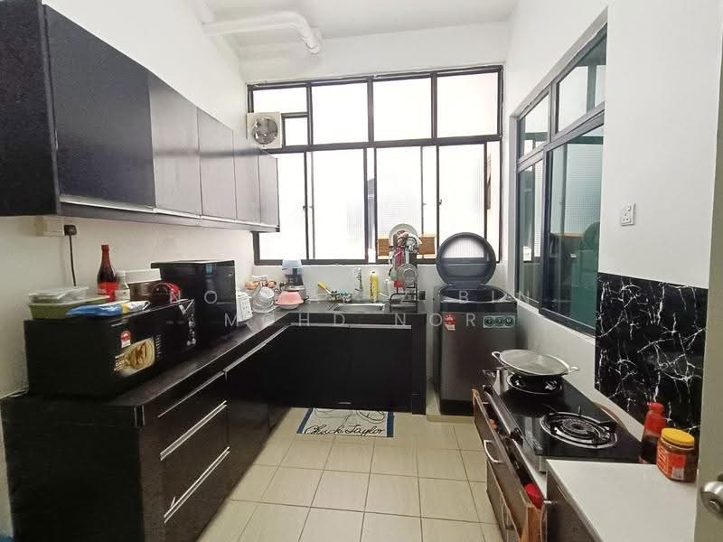 Kondominium untuk Dijual di Riverdale @ Usj One Park - Norhafiz Bin Mohd Nor - Kitchen - PropertyGuru.com.my