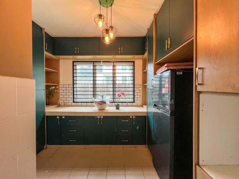2.5-storey Terraced House for Sale in Sungai Merab (Dengkil) - Azli Ibrahim - Kitchen - PropertyGuru.com.my
