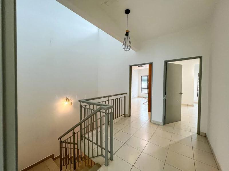2.5-storey Terraced House for Sale in Sungai Merab (Dengkil) - Azli Ibrahim - Interior - PropertyGuru.com.my