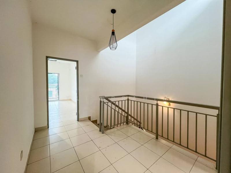 2.5-storey Terraced House for Sale in Sungai Merab (Dengkil) - Azli Ibrahim - Interior - PropertyGuru.com.my