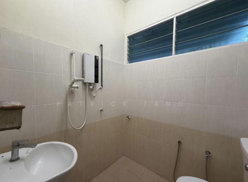 2-storey Terraced House for Sale in Gelugor (Penang) - Patrick Tang - Bathroom - PropertyGuru.com.my