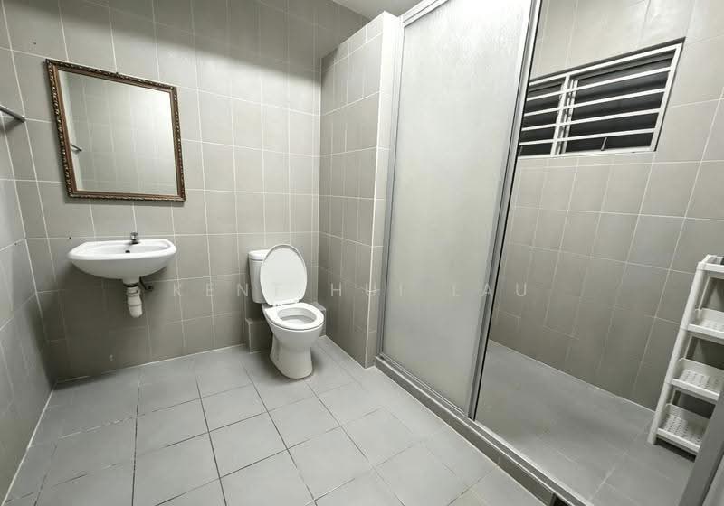 Rumah Teres 2.5-Tingkat untuk Dijual di Taman Prima Tropika (Seri Kembangan) - KENT HUI LAU - Bathroom - PropertyGuru.com.my
