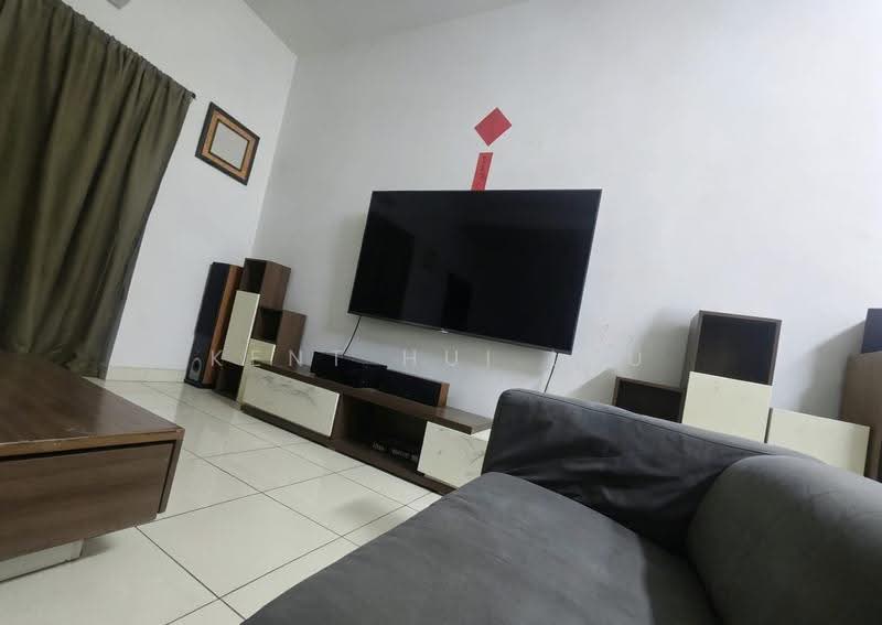 Rumah Teres 2.5-Tingkat untuk Dijual di Taman Prima Tropika (Seri Kembangan) - KENT HUI LAU - Living Room - PropertyGuru.com.my