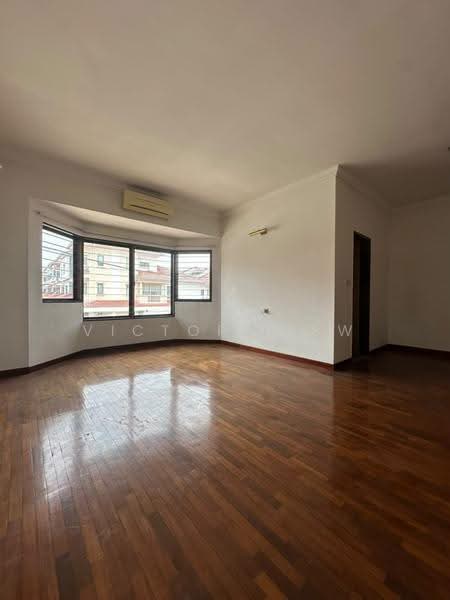 Rumah Teres 2.5-Tingkat untuk Dijual di Bandar Utama (Selangor) - Victor Liew - Living Room - PropertyGuru.com.my