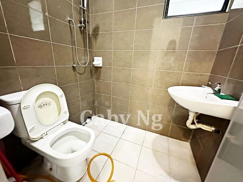 2-storey Terraced House for Sale in Seri Sungai Long (Kajang) - Gaby Ng - Bathroom - PropertyGuru.com.my