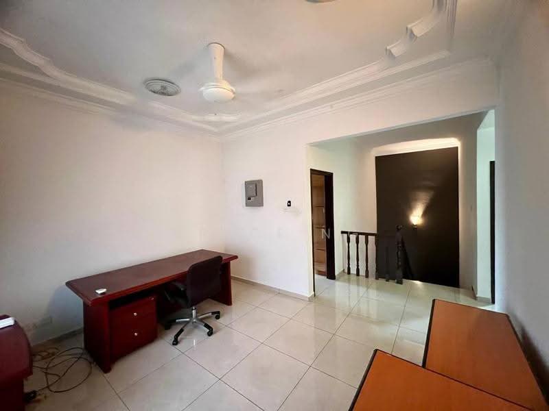 Rumah Berkembar untuk Dijual di Taman Johor Jaya (Johor Bahru) - Grace Ng - Study - PropertyGuru.com.my