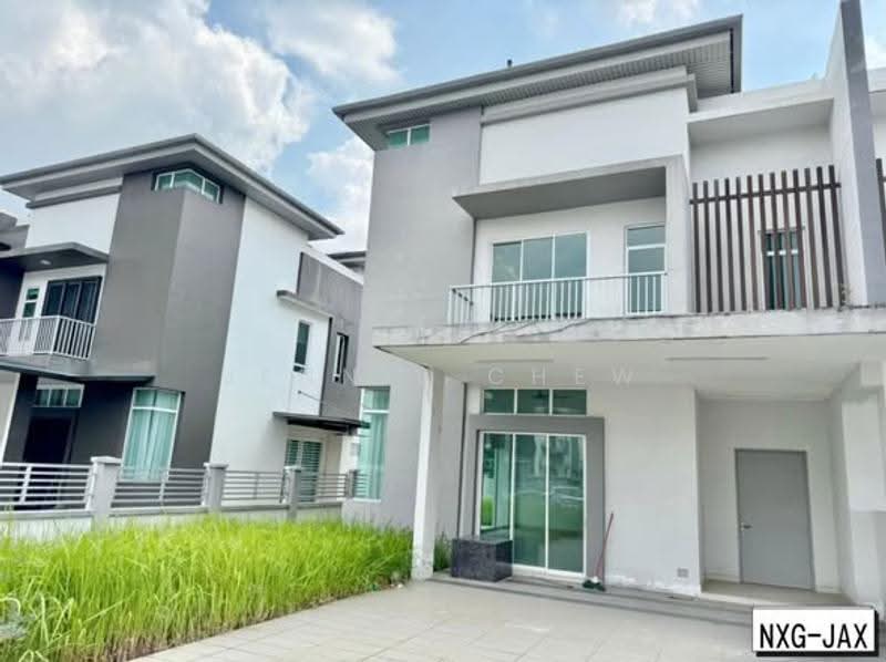 Semi-Detached House for Sale in Canary Garden (Klang) - Jennie Chew - Exterior - PropertyGuru.com.my