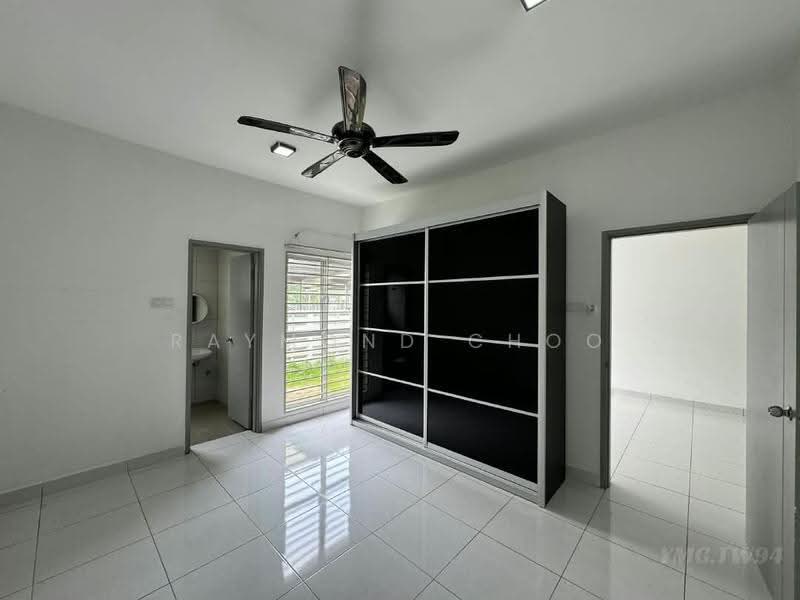 Townhouse for Sale in Bandar Botanic (Klang) - Raymond Choo - Bedroom - PropertyGuru.com.my