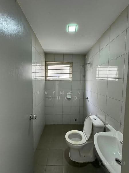 Townhouse for Sale in Bandar Botanic (Klang) - Raymond Choo - Bathroom - PropertyGuru.com.my