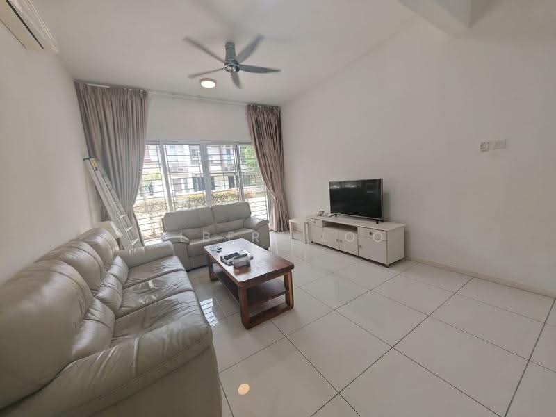 Rumah Teres untuk Disewa di Bandar Tropicana Aman (Telok Panglima Garang) - Albert Loo - Living Room - PropertyGuru.com.my