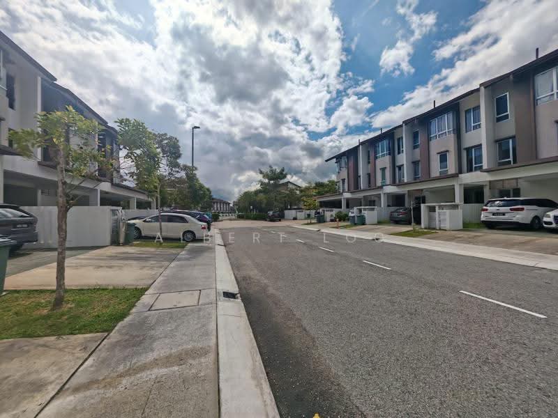 Rumah Teres untuk Dijual di Bandar Tropicana Aman (Telok Panglima Garang) - Albert Loo - Exterior - PropertyGuru.com.my