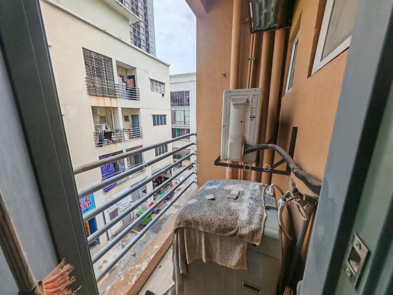 Shop / Office for Sale in Shah Alam (Selangor) - Albert Loo - Balcony - PropertyGuru.com.my