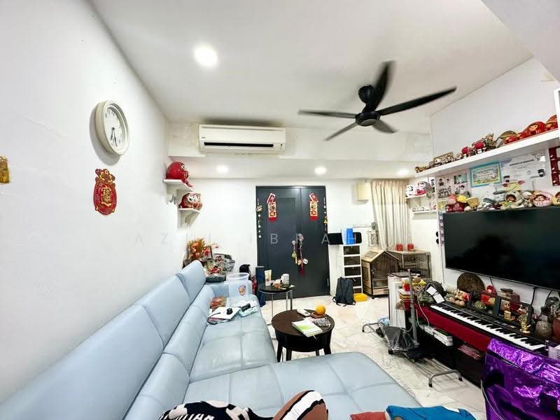 2-storey Terraced House for Sale in Taman Melur (Ampang) - Azli Ibrahim - Living Room - PropertyGuru.com.my