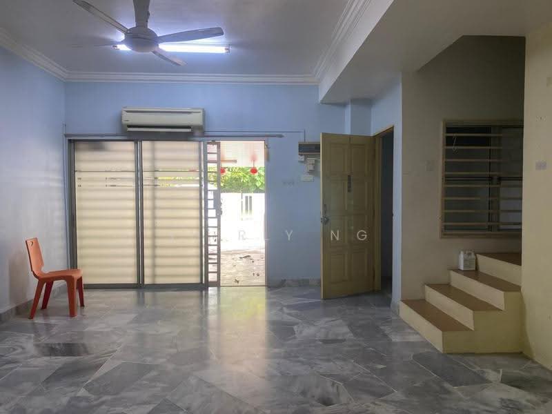 2-storey Terraced House for Sale in Rawang Perdana 1 (Rawang) - Shirly Ng - Living Room - PropertyGuru.com.my