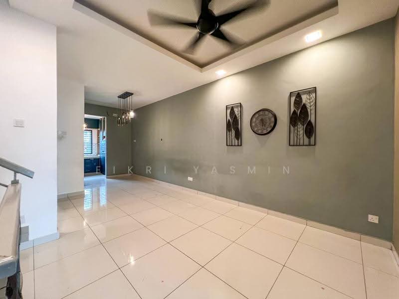 2.5-storey Terraced House for Sale in Sungai Merab (Dengkil) - Fikri Yasmin - PropertyGuru.com.my