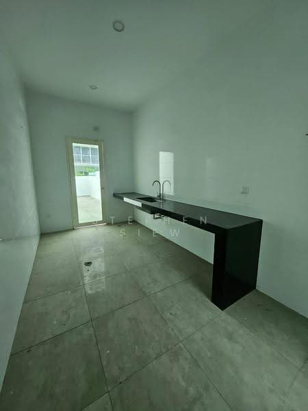 Semi-Detached House for Sale in Ipoh (Perak) - Stephen Siew - Kitchen - PropertyGuru.com.my