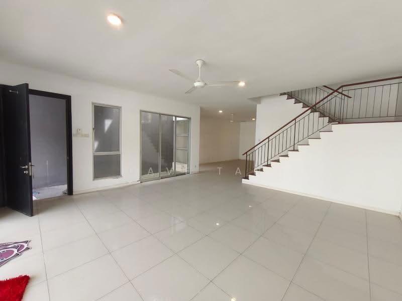 2-storey Terraced House for Sale in Bandar Country Homes (Rawang) - Dave Tan - Living Room - PropertyGuru.com.my