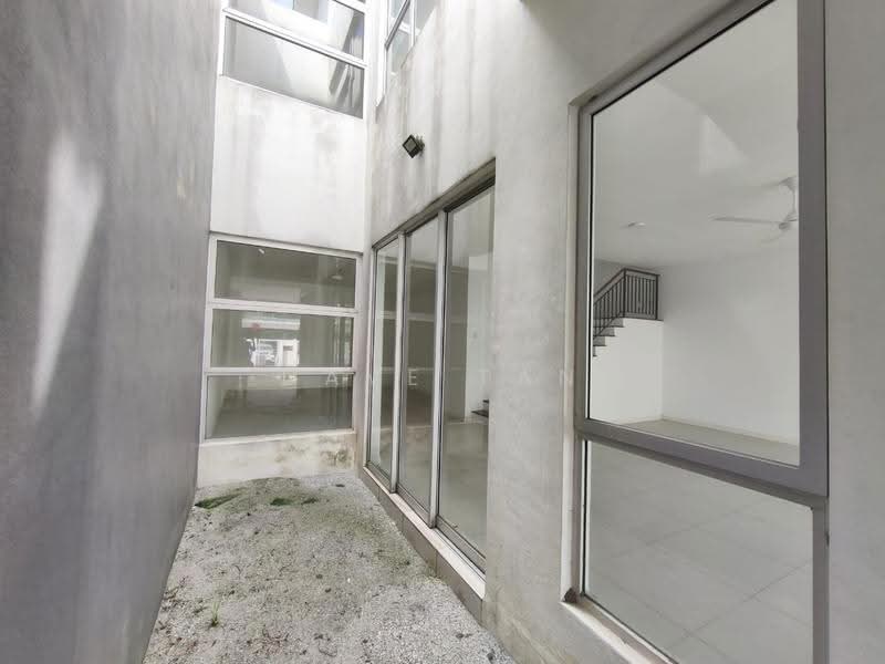 2-storey Terraced House for Sale in Bandar Country Homes (Rawang) - Dave Tan - Exterior - PropertyGuru.com.my