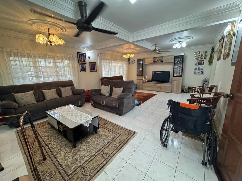 Rumah Kluster untuk Dijual di Seksyen 17 (Shah Alam) - Paul Lee - Living Room - PropertyGuru.com.my