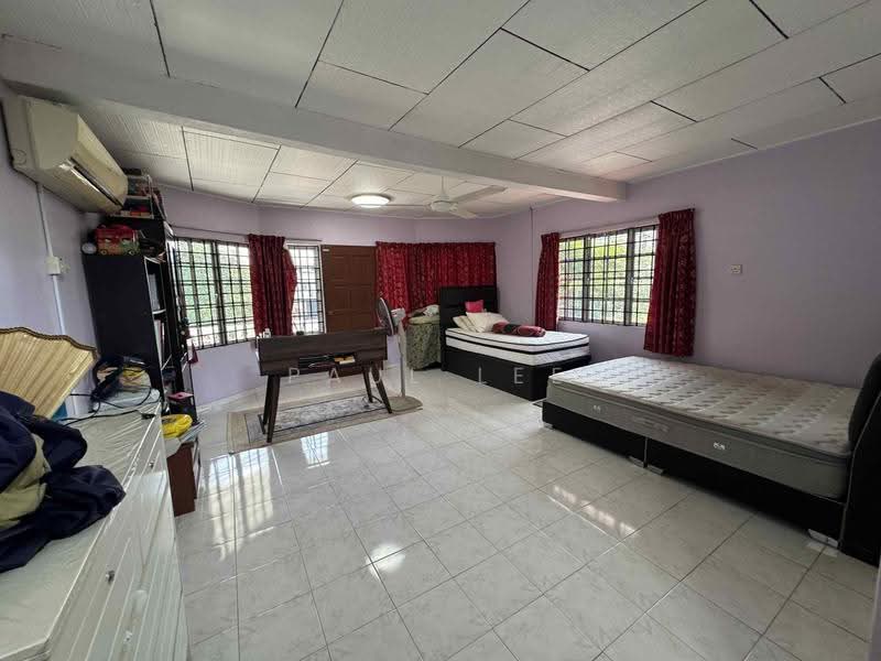 Rumah Kluster untuk Dijual di Seksyen 17 (Shah Alam) - Paul Lee - Bedroom - PropertyGuru.com.my