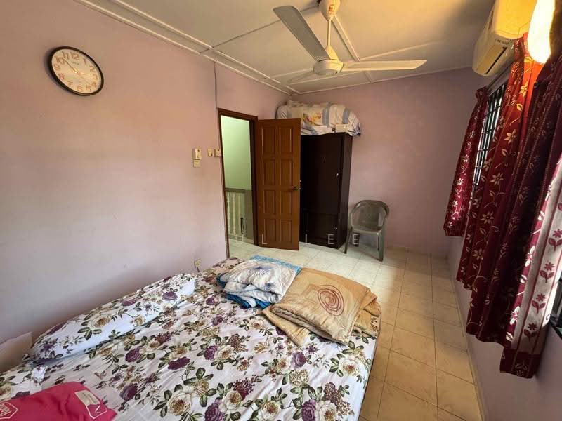Rumah Kluster untuk Dijual di Seksyen 17 (Shah Alam) - Paul Lee - Bedroom - PropertyGuru.com.my