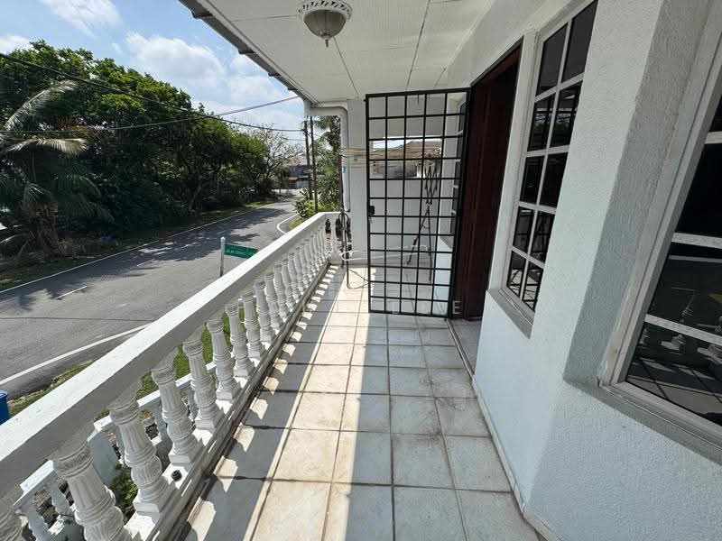 Rumah Kluster untuk Dijual di Seksyen 17 (Shah Alam) - Paul Lee - Exterior - PropertyGuru.com.my