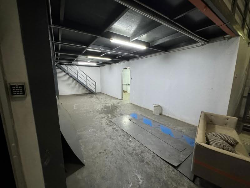 Semi-D Factory for Rent in Taman Desa Cemerlang (Ulu Tiram) - Edwin Toh - Interior - PropertyGuru.com.my