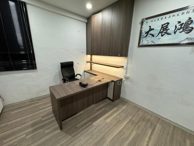Semi-D Factory for Rent in Taman Desa Cemerlang (Ulu Tiram) - Edwin Toh - Study - PropertyGuru.com.my