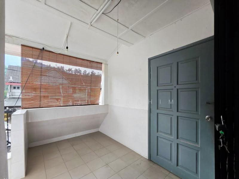 Townhouse for Sale in Taman Bukit Teratai (Ampang) - Azli Ibrahim - Balcony - PropertyGuru.com.my