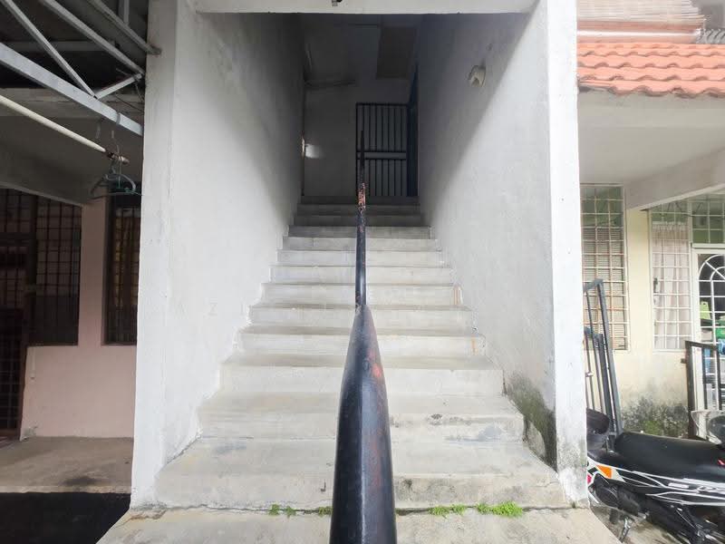 Townhouse for Sale in Taman Bukit Teratai (Ampang) - Azli Ibrahim - Exterior - PropertyGuru.com.my