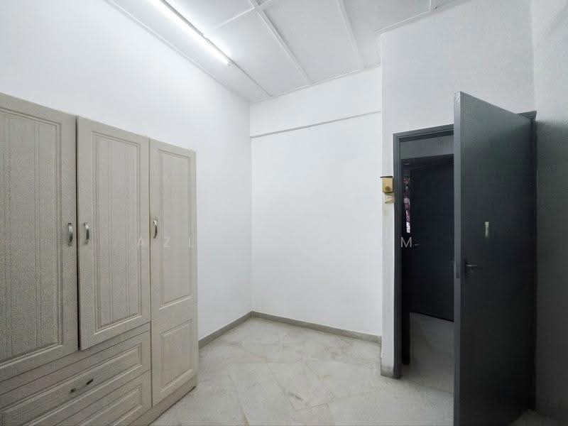Townhouse for Sale in Taman Bukit Teratai (Ampang) - Azli Ibrahim - Interior - PropertyGuru.com.my
