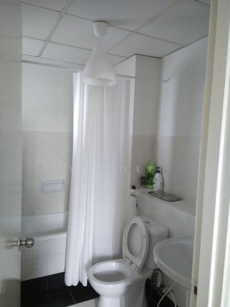 Kondominium untuk Disewa di Marina Crescent - Wey Lee - Bathroom - PropertyGuru.com.my
