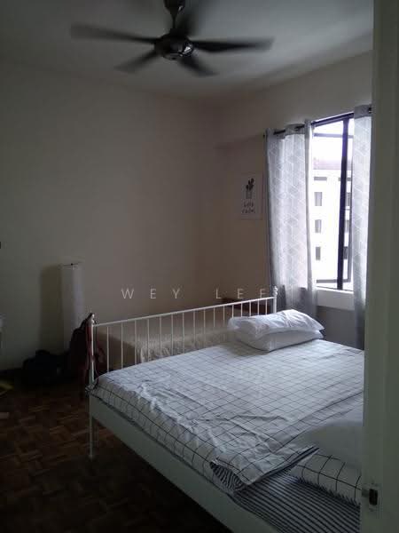 Kondominium untuk Disewa di Marina Crescent - Wey Lee - Bedroom - PropertyGuru.com.my
