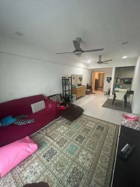 Pangsapuri untuk Dijual di South Bayu Residence (Bayu 2) - Hawa Ibrahim - Living Room - PropertyGuru.com.my