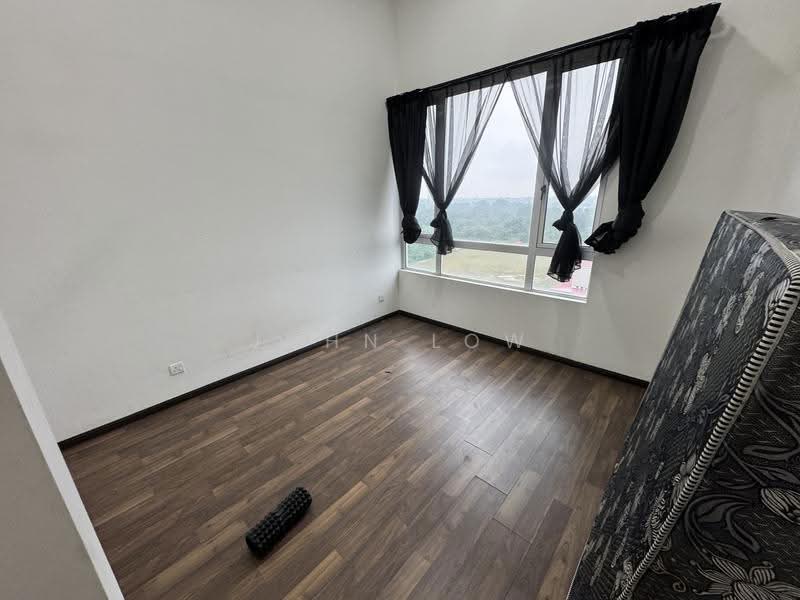 Service Residence for Rent at D'carlton (Residensi Seri Mega) - John Low - Bedroom - PropertyGuru.com.my