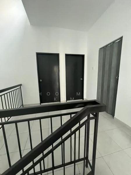 2-storey Terraced House for Sale in Taman Scientex Rawang (Rawang) - Chooi Mun Kum - Corridor - PropertyGuru.com.my