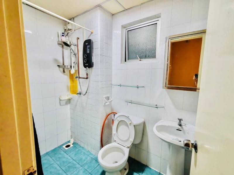 Service Residence for Rent at Metropolitan Square Service Residence - Deeya Yusof - Bathroom - PropertyGuru.com.my