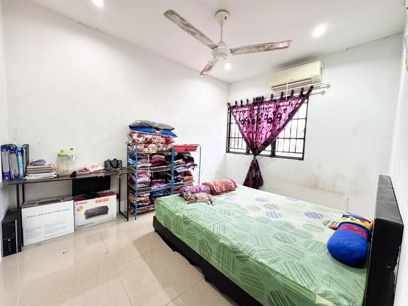 Terraced House for Sale in Taman Cheras Indah (Ampang) - Azli Ibrahim - Bedroom - PropertyGuru.com.my