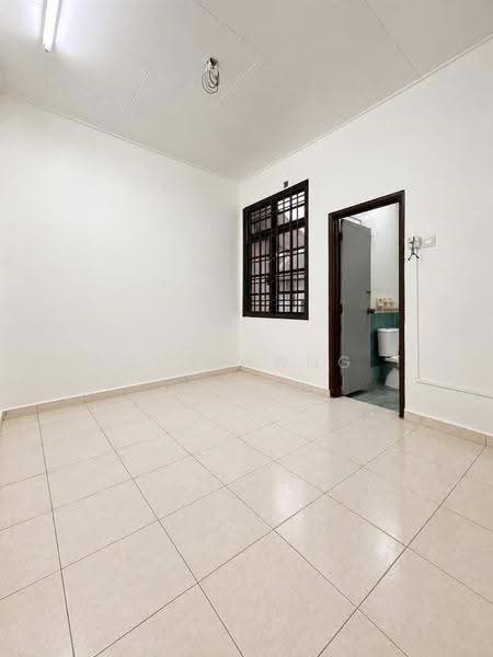 Rumah Teres 2-Tingkat untuk Dijual di Taman Tampoi Indah (Tampoi) - Zen Wong - Interior - PropertyGuru.com.my