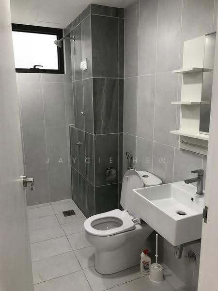 Kediaman Servis untuk Disewa di Eclipse Residence @ Pan'gaea - Jaycie Hew - Bathroom - PropertyGuru.com.my
