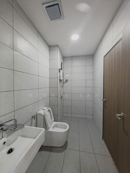 Kediaman Servis untuk Dijual di Meldrum Heights (Residensi Meldrum) - Winnie Tan - Bathroom - PropertyGuru.com.my