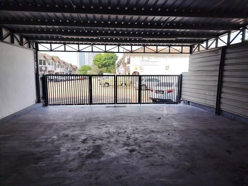 Shop for Rent in Taman Molek (Johor Bahru) - Connie Choong - PropertyGuru.com.my